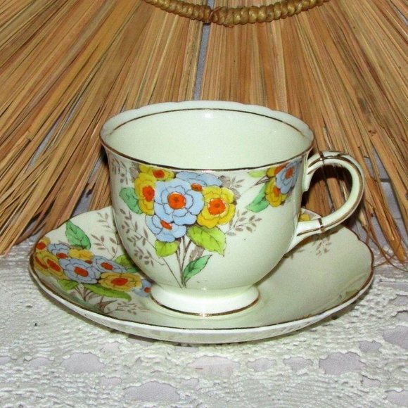 Vintage Foley Fine Bone China Teacup Hand Painted Cup & Saucer Cottagecore - Picture 4 of 7